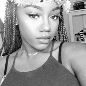 Meet your Posher, Kaitlin